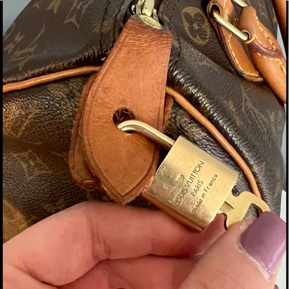 Louis Vuitton Speedy 30 - Picture 13 of 16
